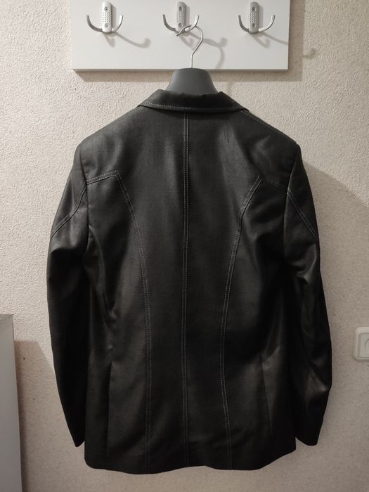 Официален мъжки костюм 79 лв. Размер S