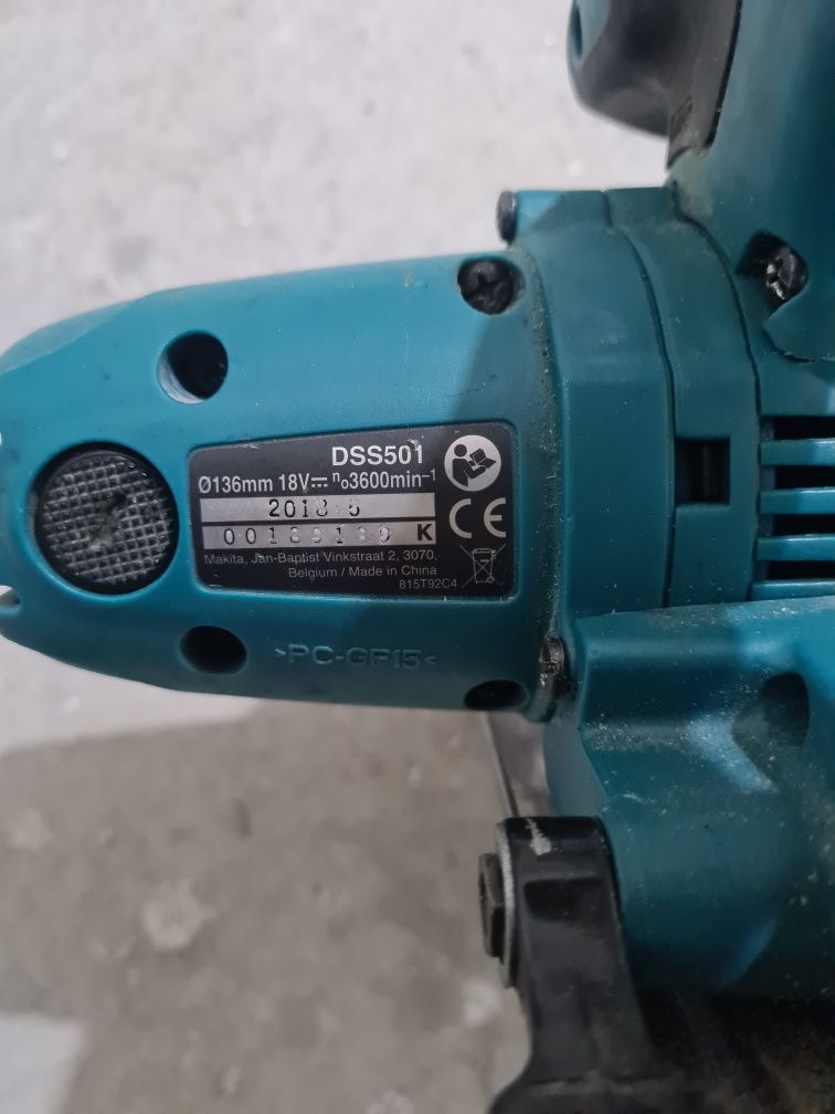 Circular makita dss501