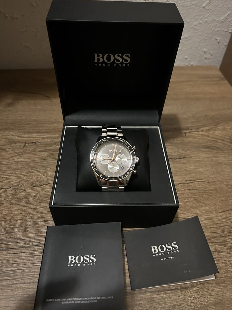 Часовник Hugo Boss