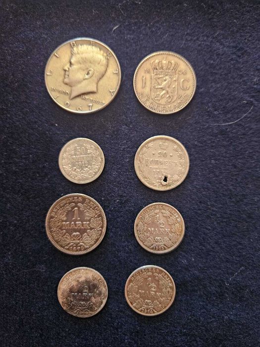 Сребърни и чужди монети различни видове