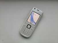 Nokia 3120c - telefon simplu cu butoane