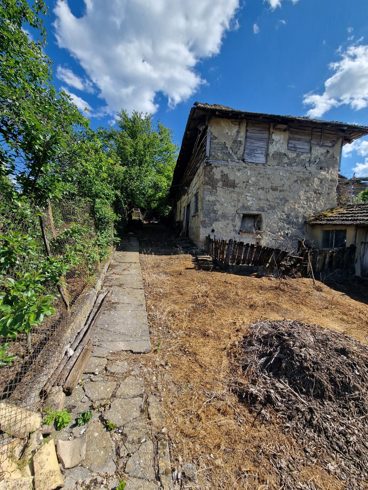 Продавам къща в с.Еленово, община Попово, област Търговище