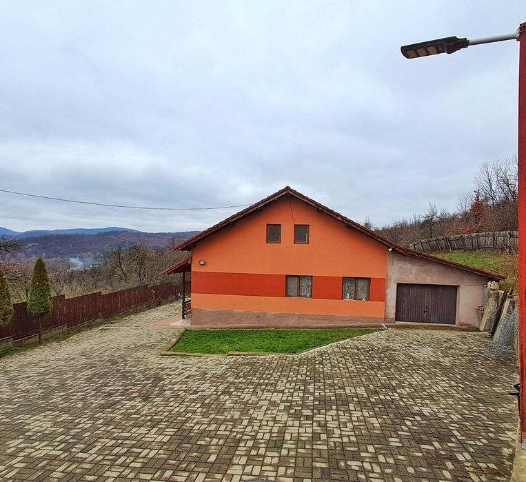 Casă de Vânzare comuna Bunești