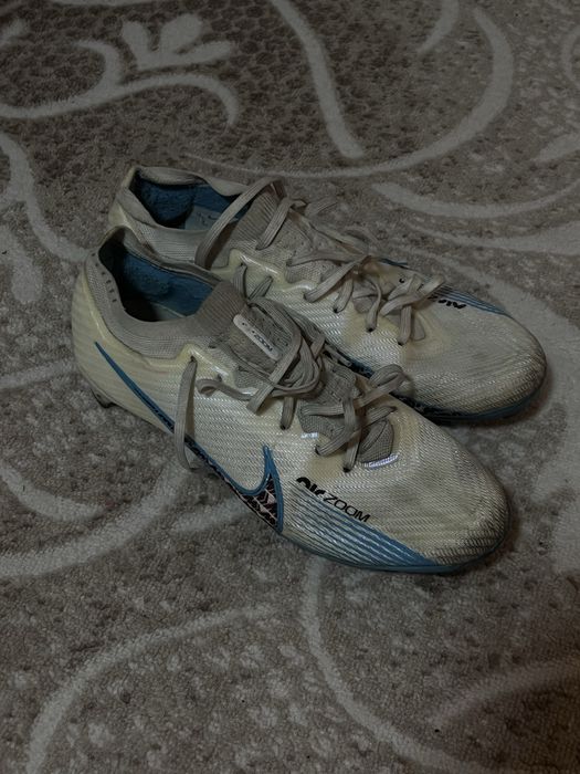 Бутсы меркуриал брал в форзе по скидке продаю так как забросил играть