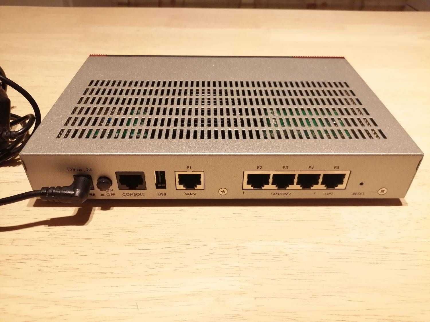 Firewall Zyxel  USG 40, VPN, Gigabit