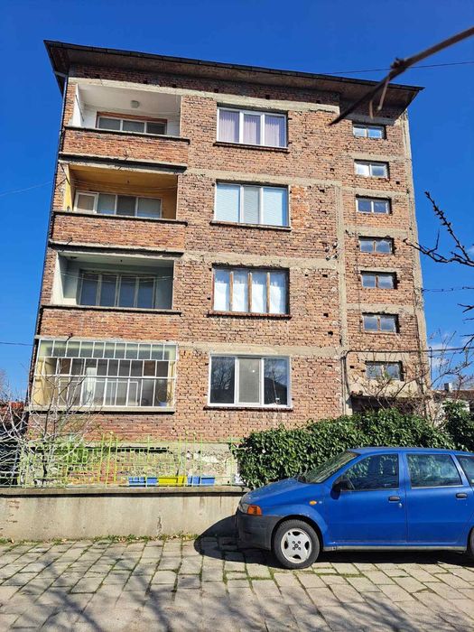 Втори етаж от къща...