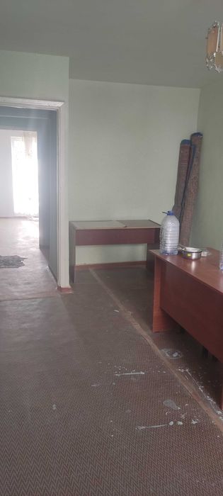 Shahar markazida 2 xonali kvartira sotiladi.