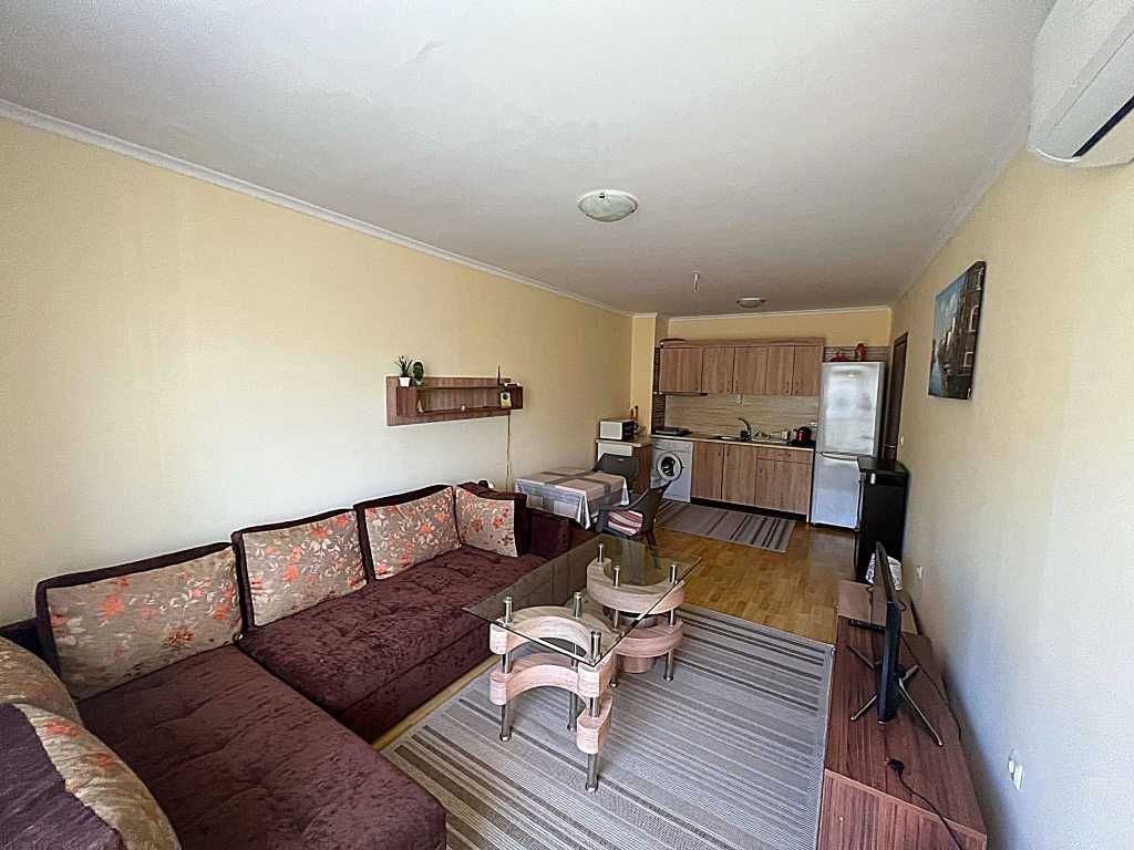 Продава се Двустаен апартамент в к.к. Елените - 57 кв.м за 878 €/кв.м - Снимка #3