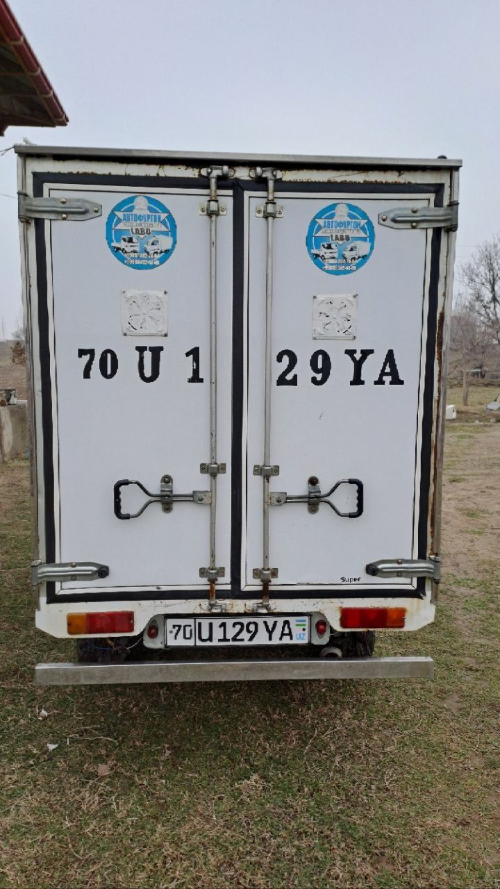 Damas labo srochni sotiladi