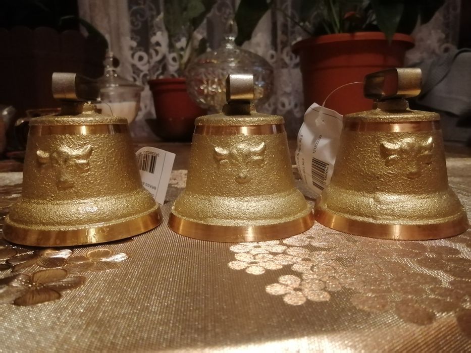 Clopote alama turnata nr 9 (sunt mari) sunet deosebit  noi video în pr