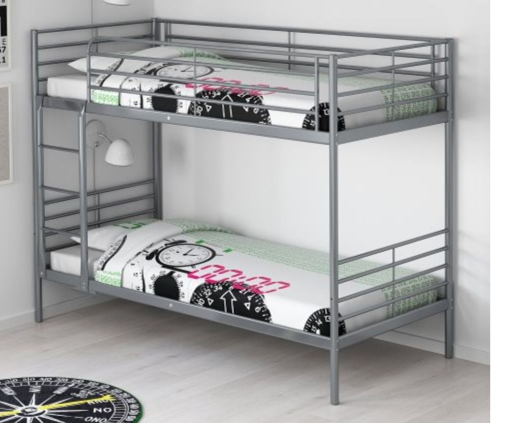Двуетажно легло SVÄRTA от ikea
двуетажно легло 90x200 см, сребристо