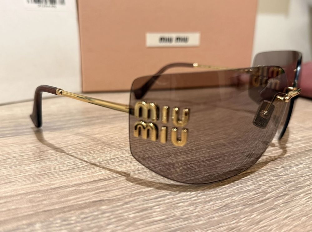 Miu Miu оригинални слънчеви очила