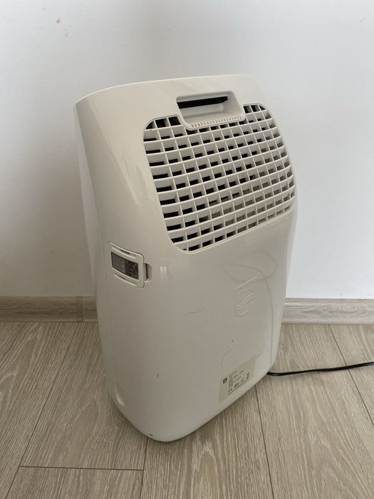 Purificator de aer PHILIPS cu trei filtre