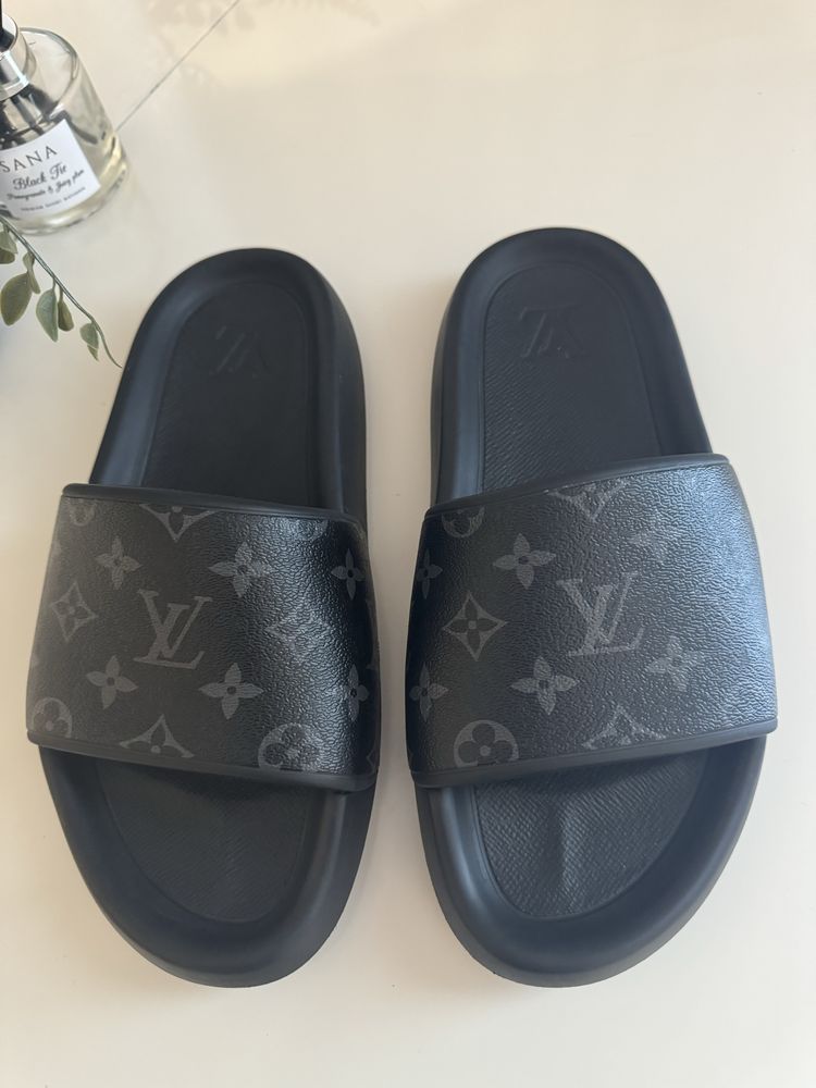 Louis Vuitton papuci de plaja
