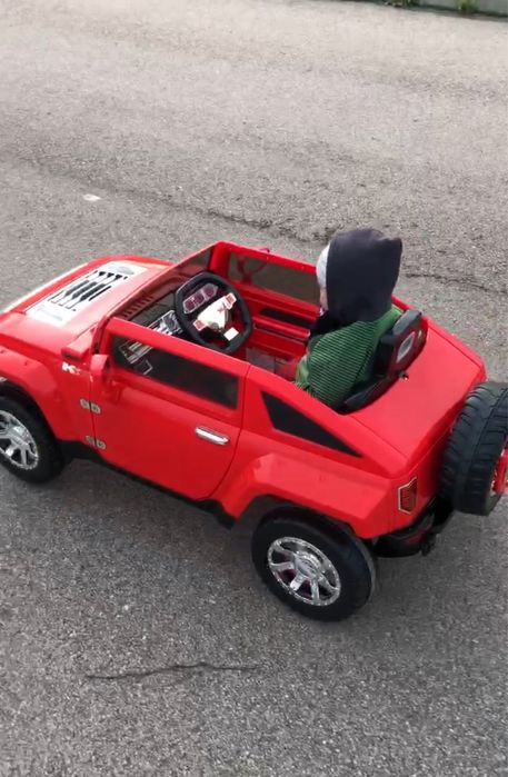Masinuta electrica Hummer