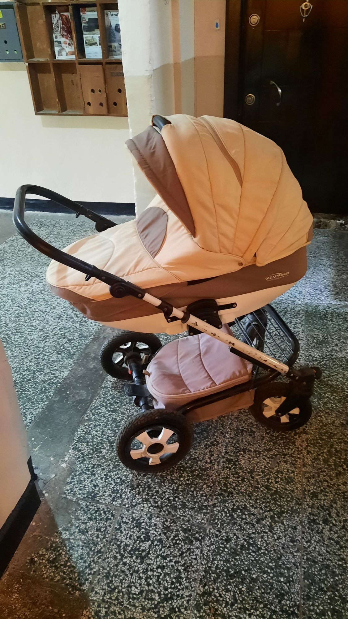 Количката се продава