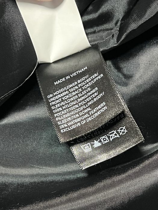 Geaca The North Face x Kaws Neagra Premium / 2025