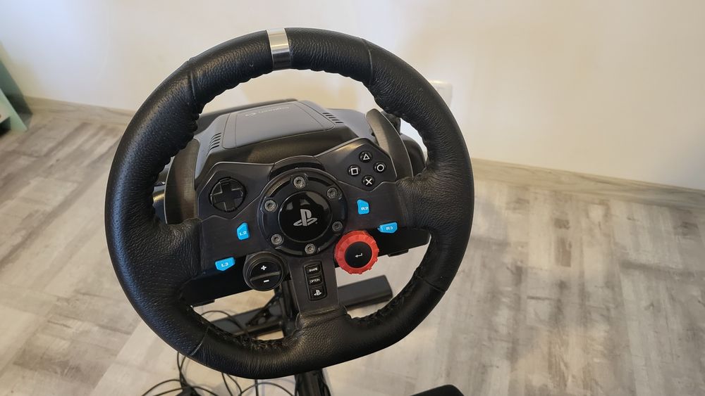 Volan și scaun gaming PlayStation 5,4 3 și PC