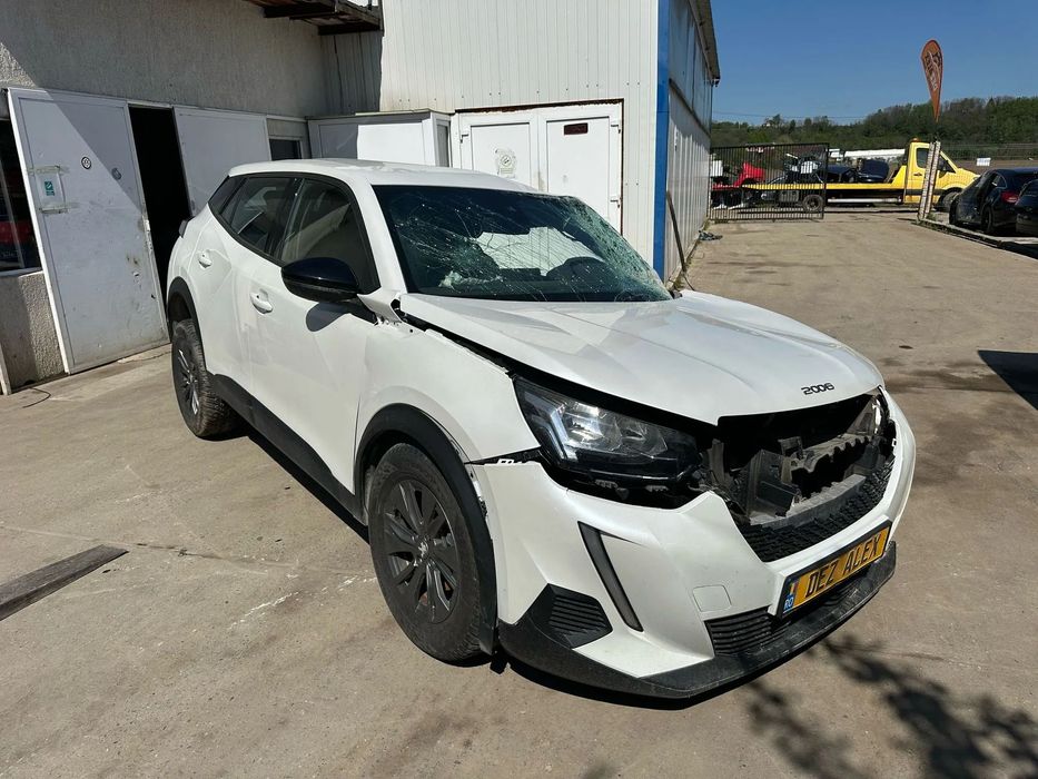 Dezmembrari Peugeot 2008 / 1.2 Benzina / 2023