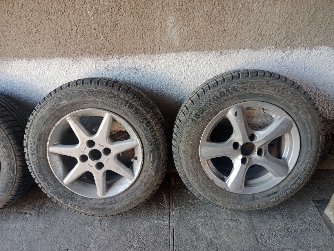 Шина с диском 185/70 R14