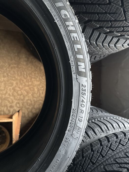 4бр. Нови зимни гуми Michelin Pilot Alpin 5 235/40/19 96W