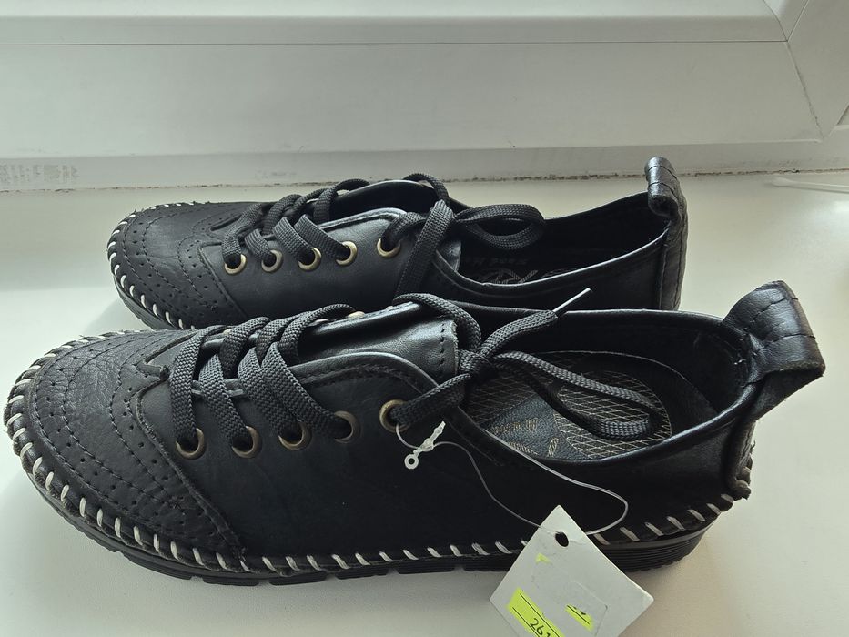 Продам новую обувь