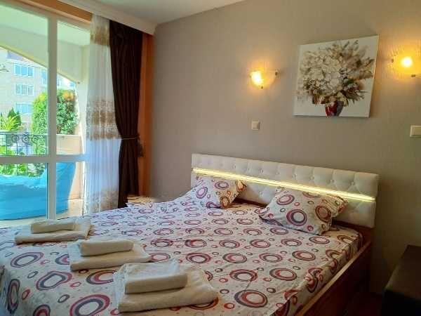 Дава се под наем Едностаен апартамент в Черноморец - 80 кв.м за 1500 € - Снимка #1
