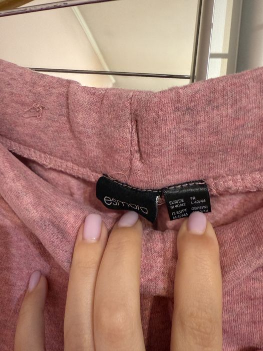 Pantaloni trening masura M