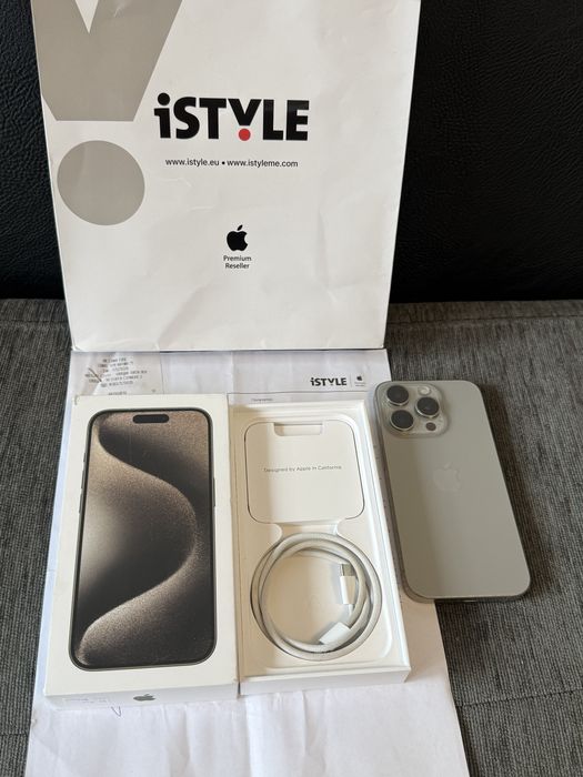 КАТО НОВ 256GB iPhone 15 Pro iStyle Гаранция 2025г. Natural