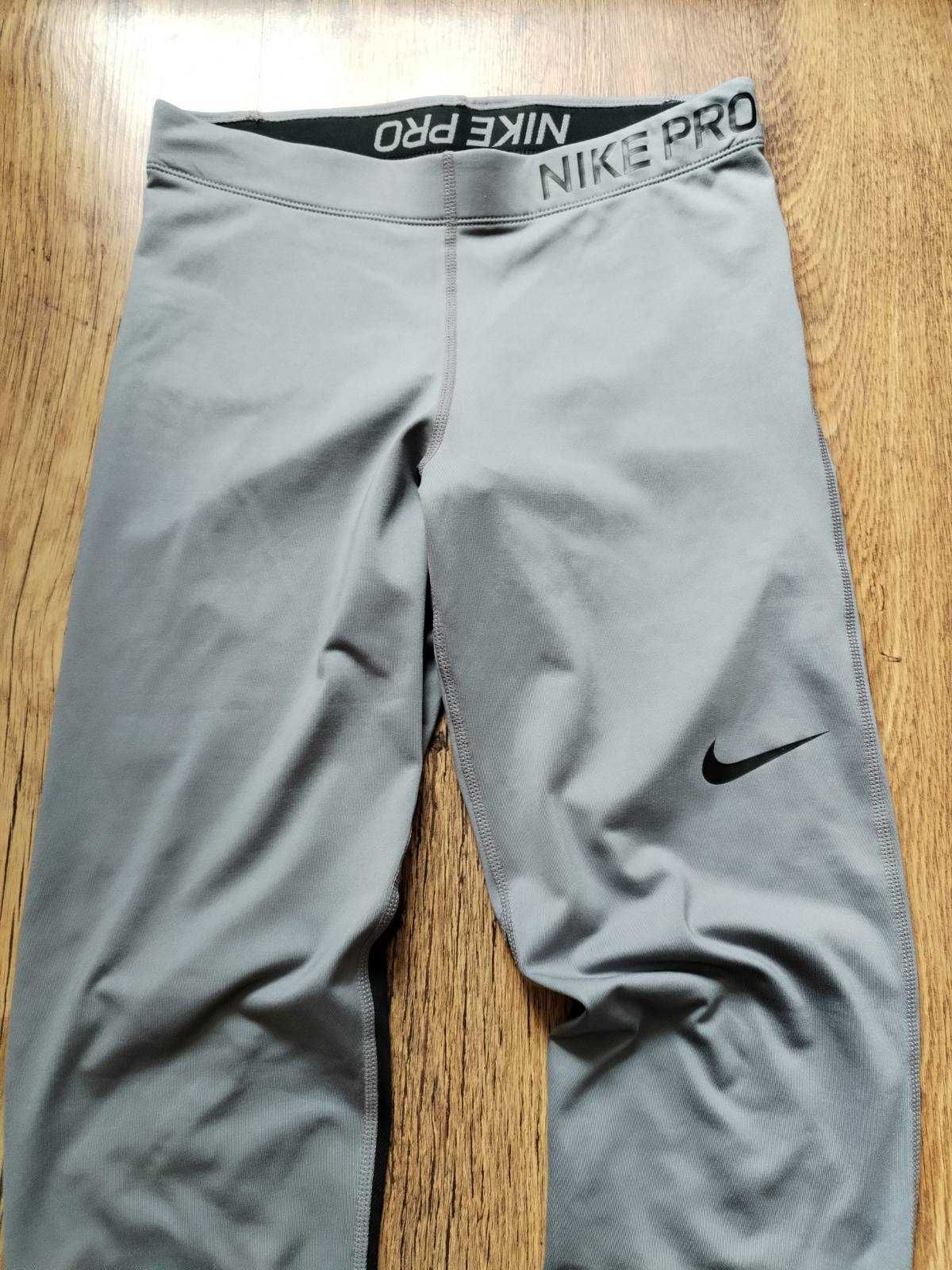 Nike Pro Training - страхотен дамски клин КАТО НОВ M