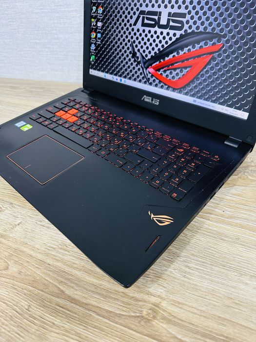 ASUS ROG Strix Core i7+GTX1070-8 ГБ Видеокарта Для Игр и Графики