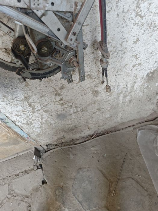 matiz salon va qolgan zapchastlar bor,