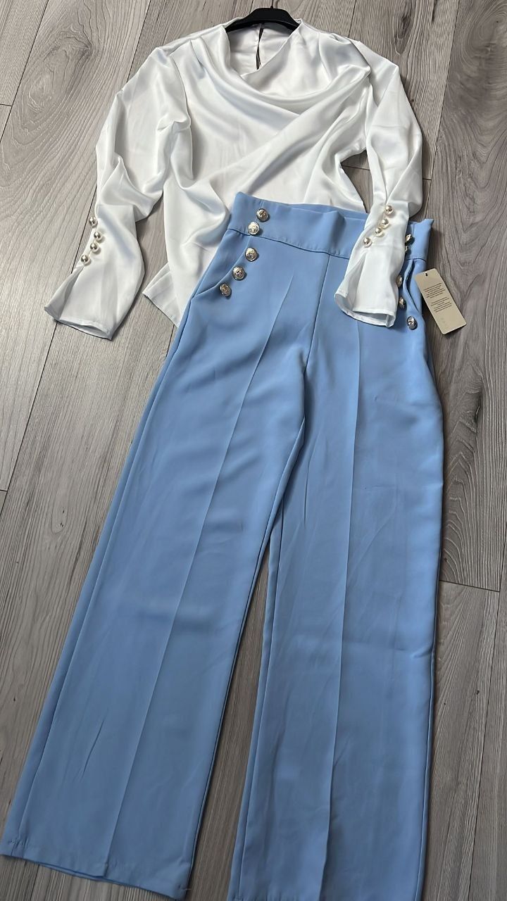 Pantaloni dama eleganți evazați