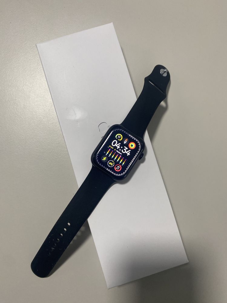 Apple watch 9  45mm celular