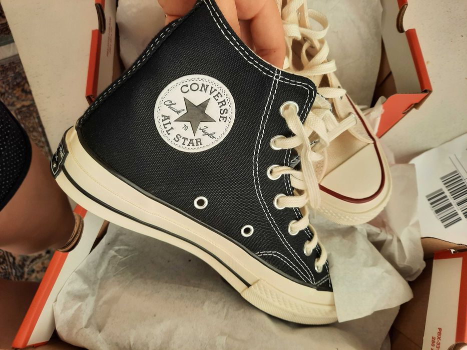 НОВИ оригинални Converse кецове