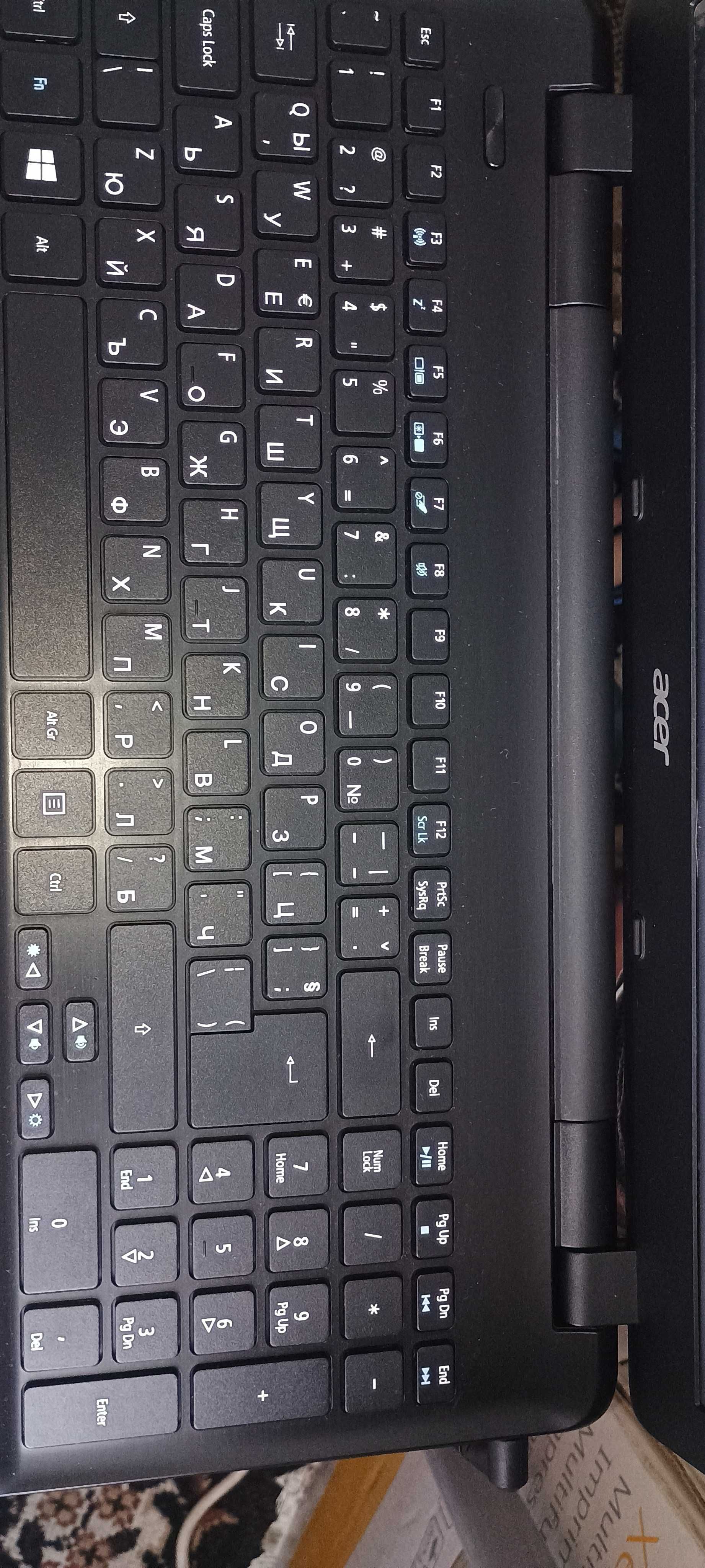 Лаптоп Aser E15    E5-521G-4805