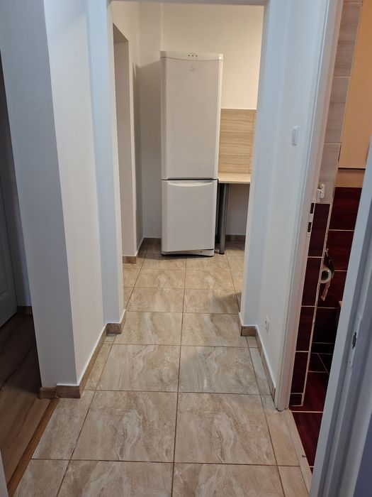 Se închiriază Ap 3 camere langa hotel Europa