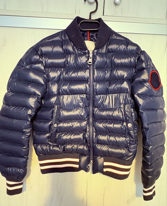 Пухено зимно яке Moncler