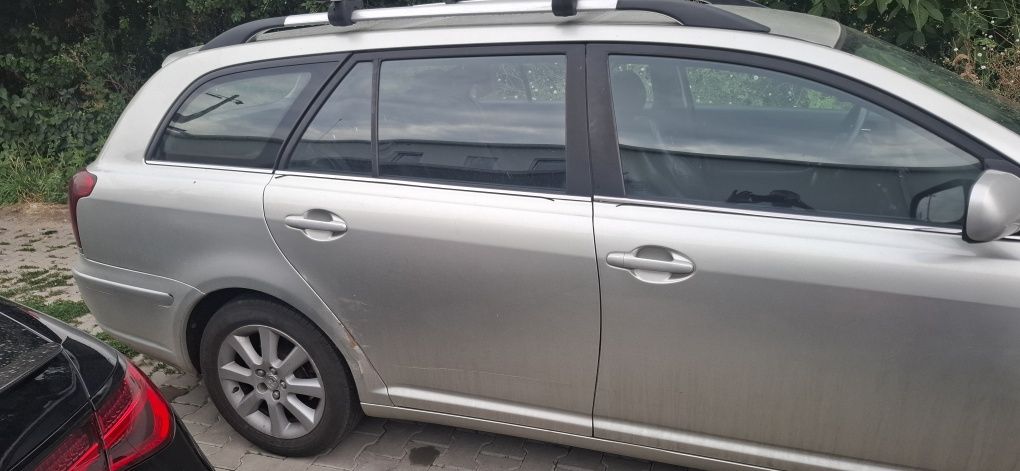 Toyota Avensis T25 D4D 116