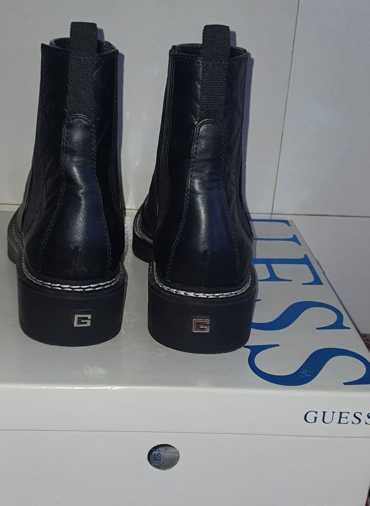 Guess ghete damă
