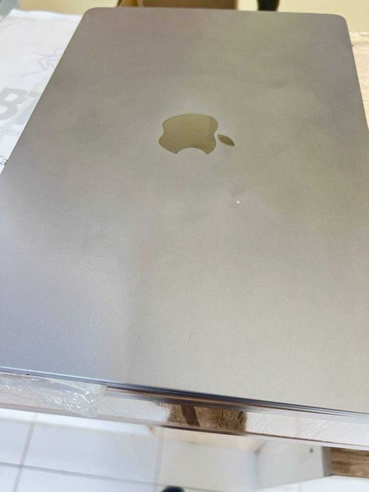 Macbook Air M3 2024