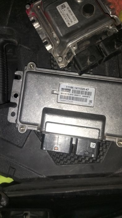 Эбу компьютер Лада гранта