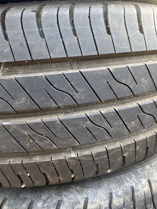 Good Year Efficient Grip Cargo 2 215/65/r16C