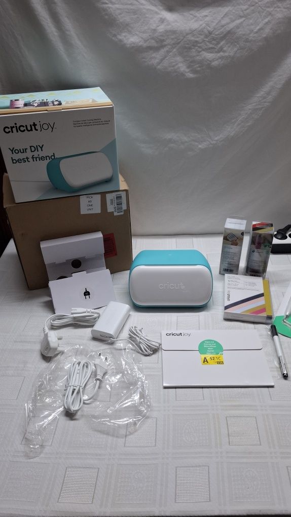 Плотер, машина за писане и рязане,Cricut joy smart