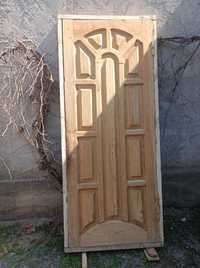 Дверь деревянная Дверь