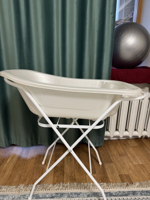 Детская ванночка ; подставка для ванночки