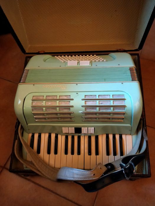 Vand acordeon italian