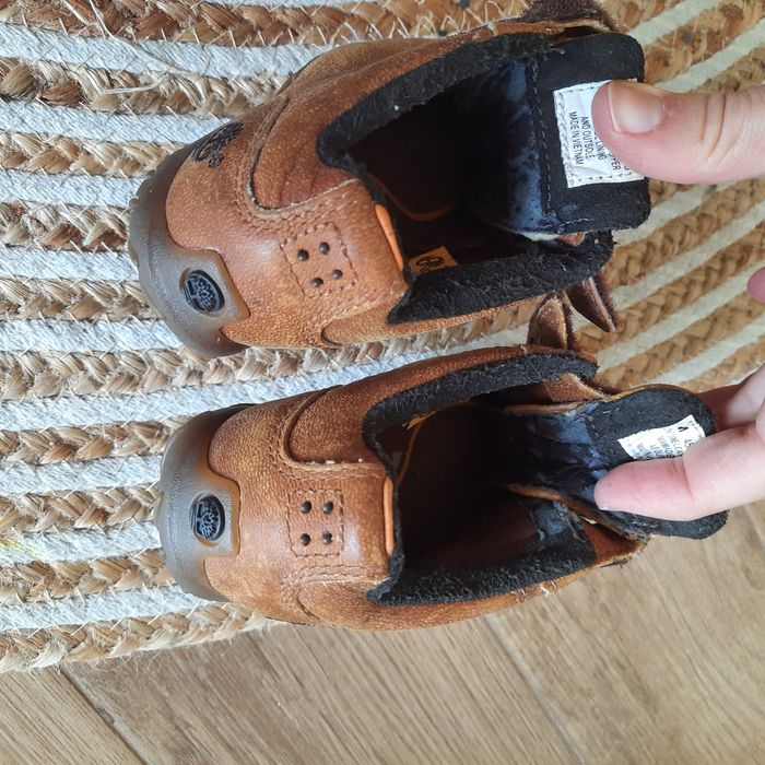 Бебешки боти и апрески 18/19 номер