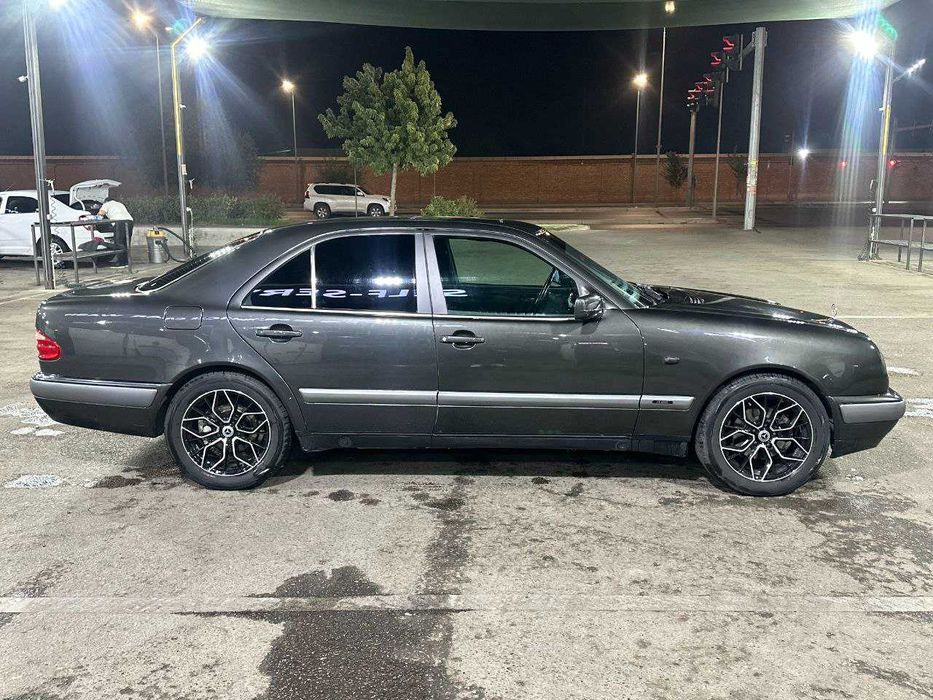 Мерс W210 сотилади вариантла бор