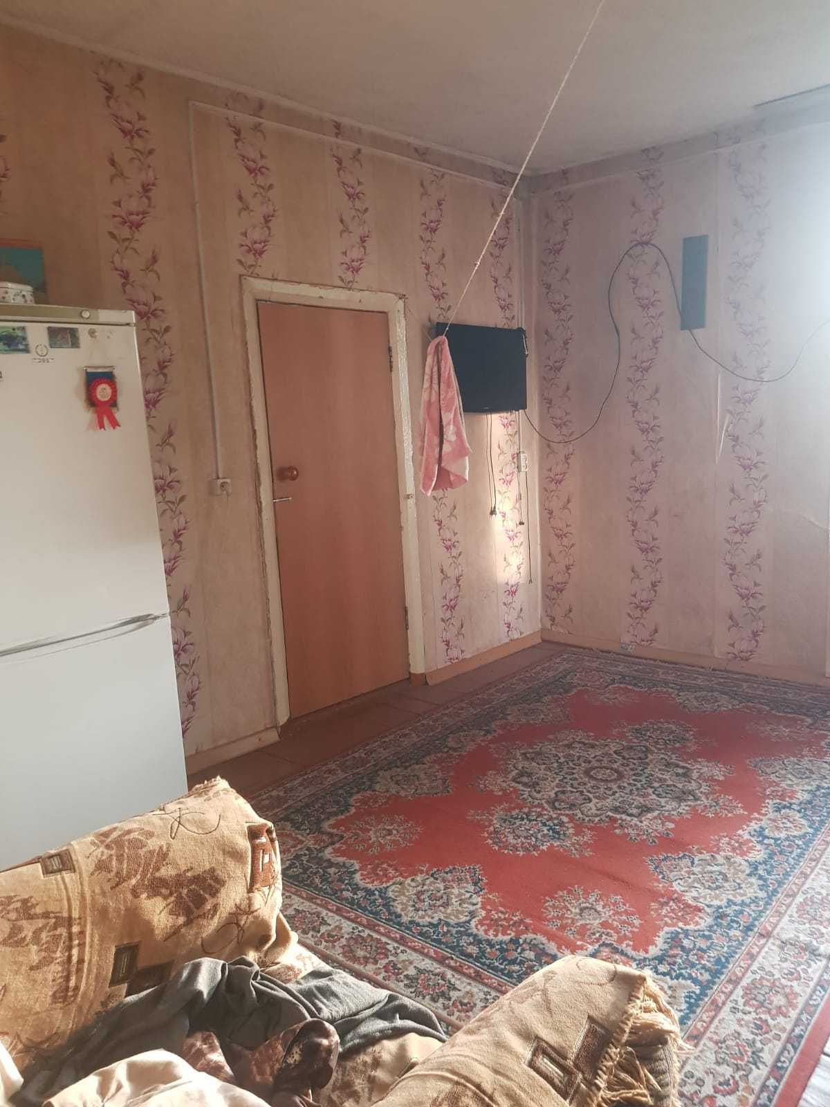 Продаётся 3-комнатная квартира в доме барачного типа